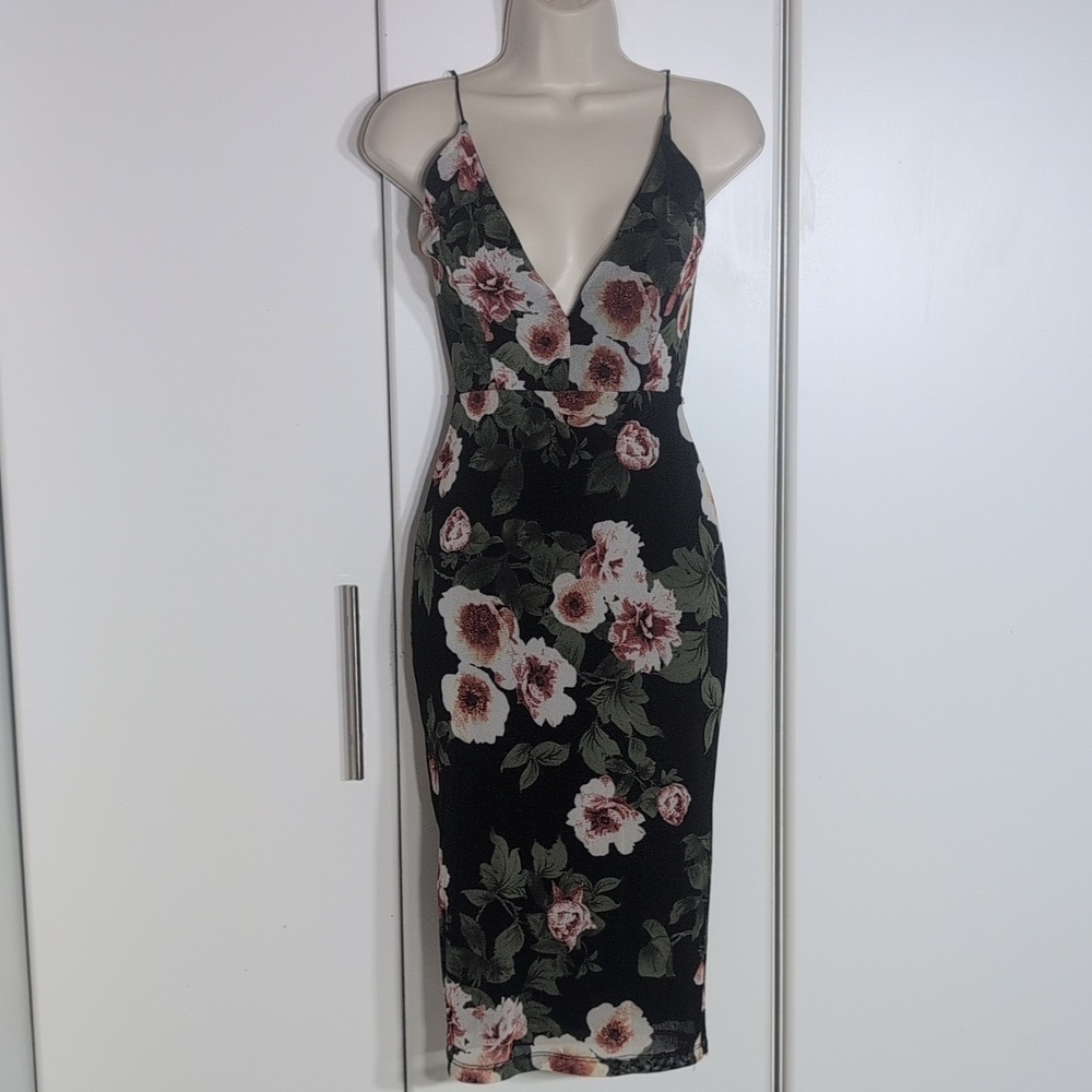 Lovely Day dress Size Small